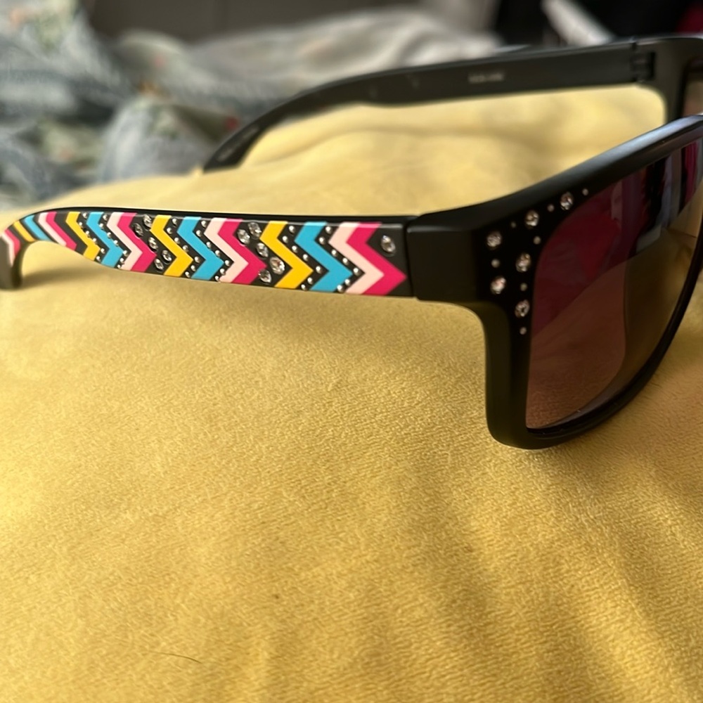 NWT Montana West sunglasses pink blue yellow rhinestones